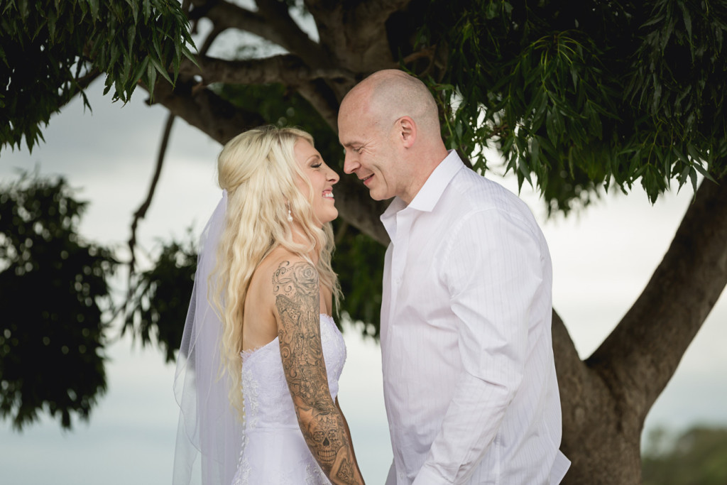 Glen Albyn Wedding - Hobart Wedding Photographer - Island 26 - Tony Lomas